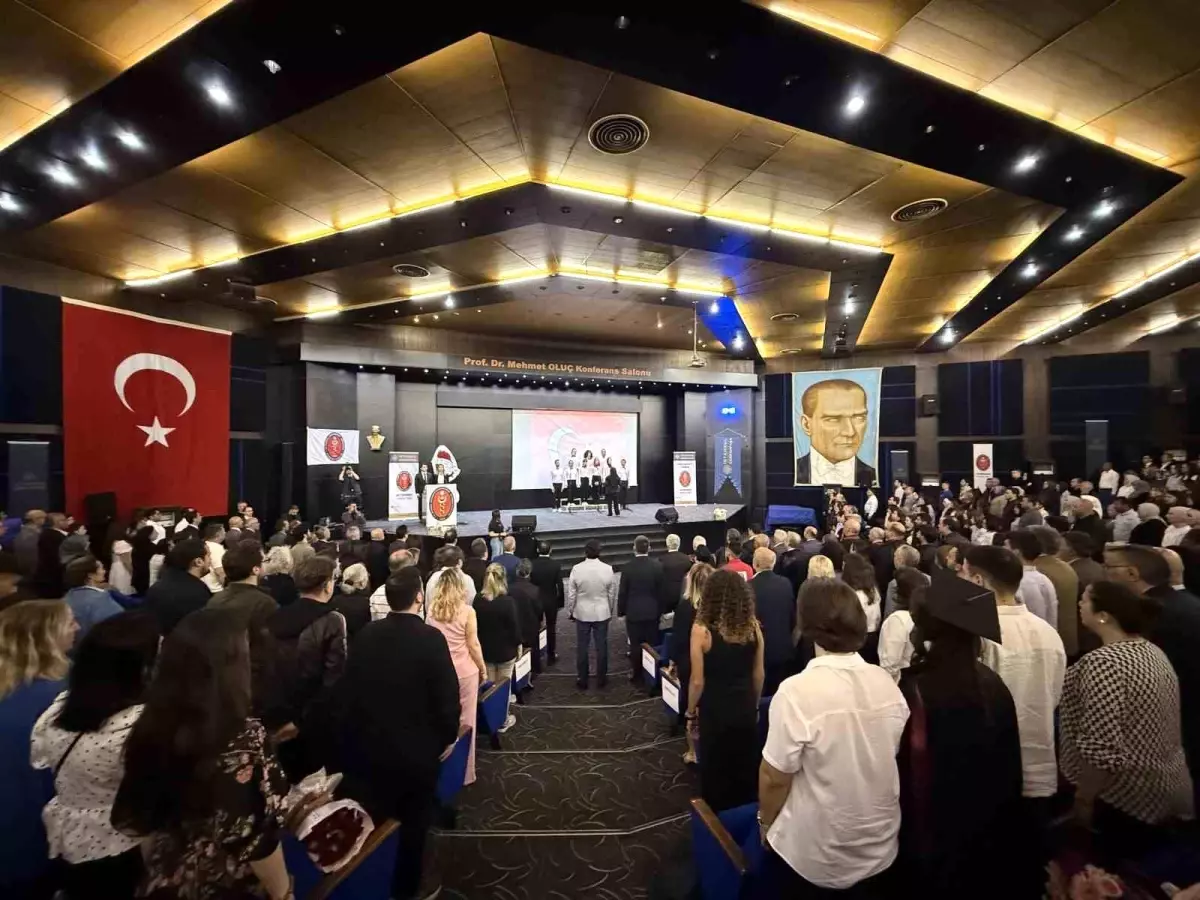 İstanbul Üniversitesi Veteriner Fakültesi Mezuniyet Töreninde Duygusal Anlar