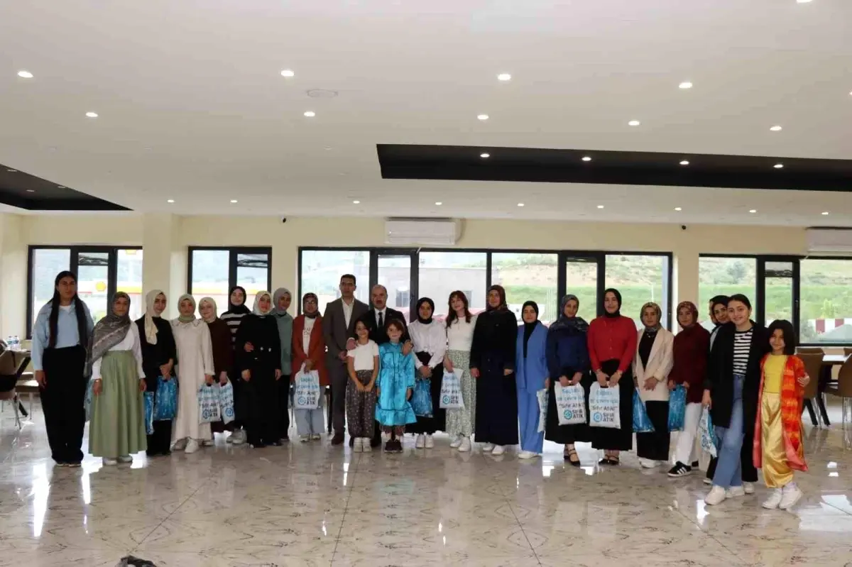 Kaymakam Çelik, Kur'an-ı Kerim Okuyan Öğrencilerle Buluştu