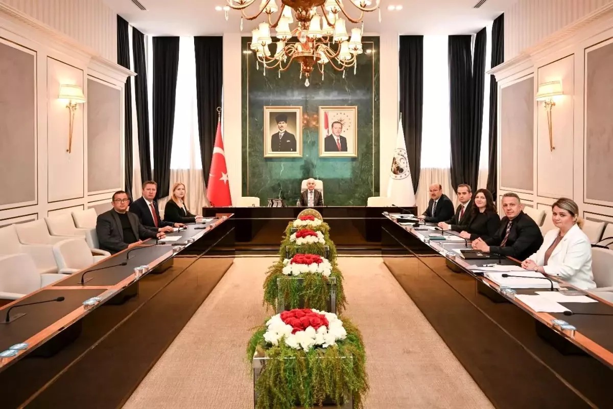 Kırklareli'nde İl Encümeni Toplantısı Gerçekleşti