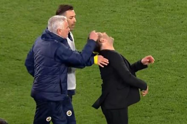 Okan Buruk: Mourinho is still crying