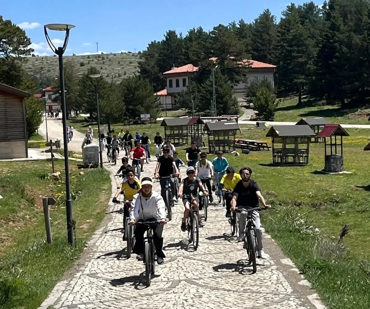 Refahiye'de 'Her Pedal Bir Nefes' Bisiklet Turu Etkinliği Düzenlendi