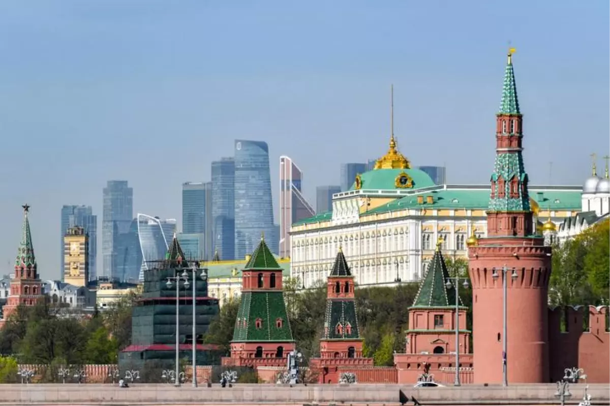 Kremlin, Avrupa Ülkelerinin Ukrayna'ya Silah Menşellerini Kaldırmasını 'Tehlikeli' Buldu