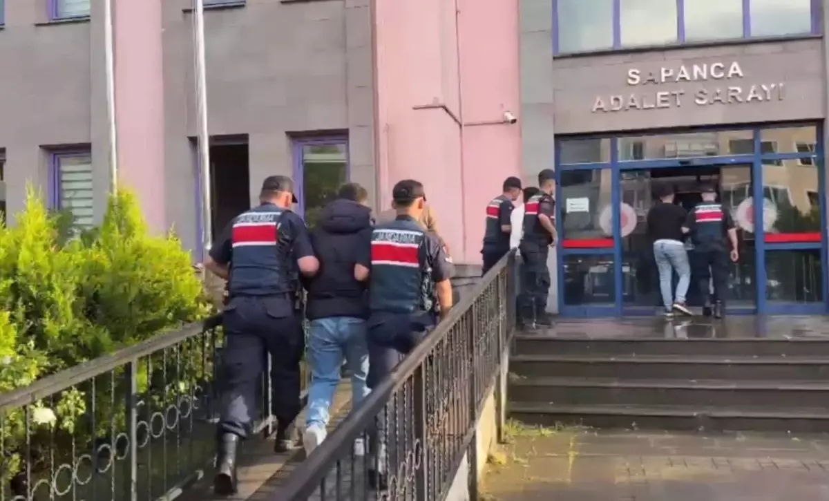 Sapanca'da Silahlı Saldırı: 4 Şüpheli Yakalandı