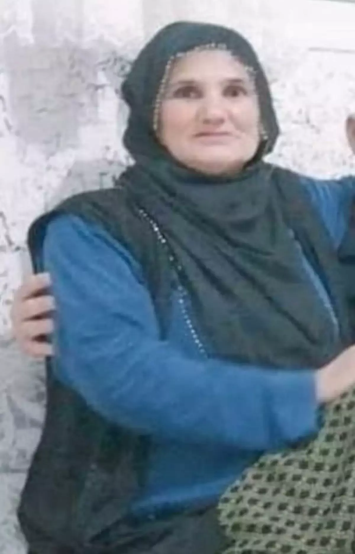 Turgutlu'da Geri Manevra Yapan Otomobilin Altında Kalan Adam Hayatını Kaybetti