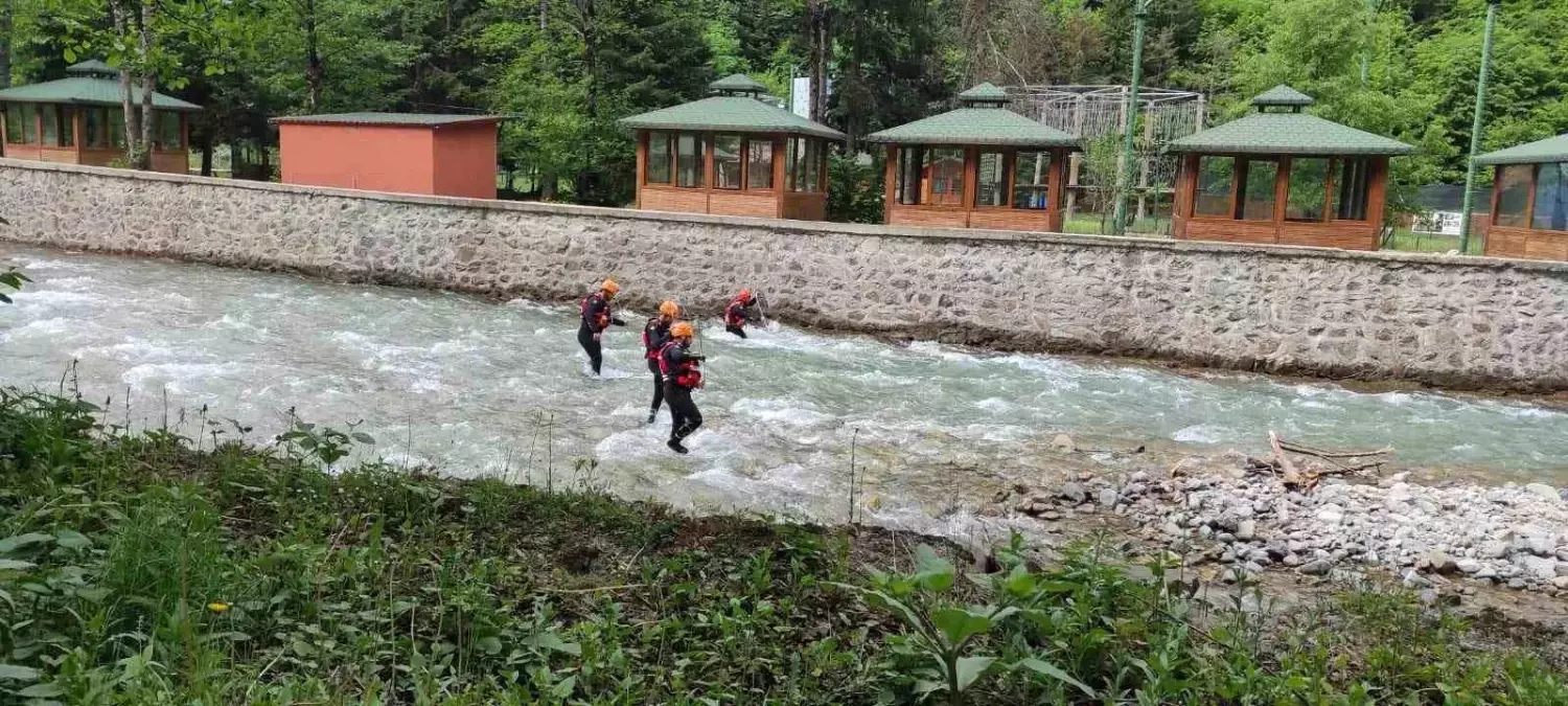 Uzungöl'de 9 Yaşındaki Suudi Çocuğun Arama Çalışmaları Devam Ediyor