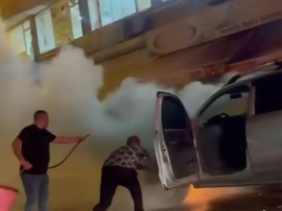 Kızıltepe'de Seyir Halindeki Araçta Yangın Çıktı