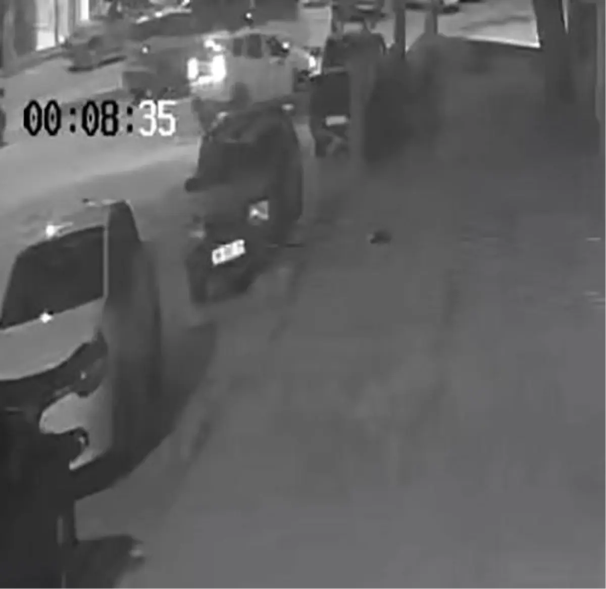 Elazığ'da Pompalı Tüfekli Saldırı: 8 Yaralı