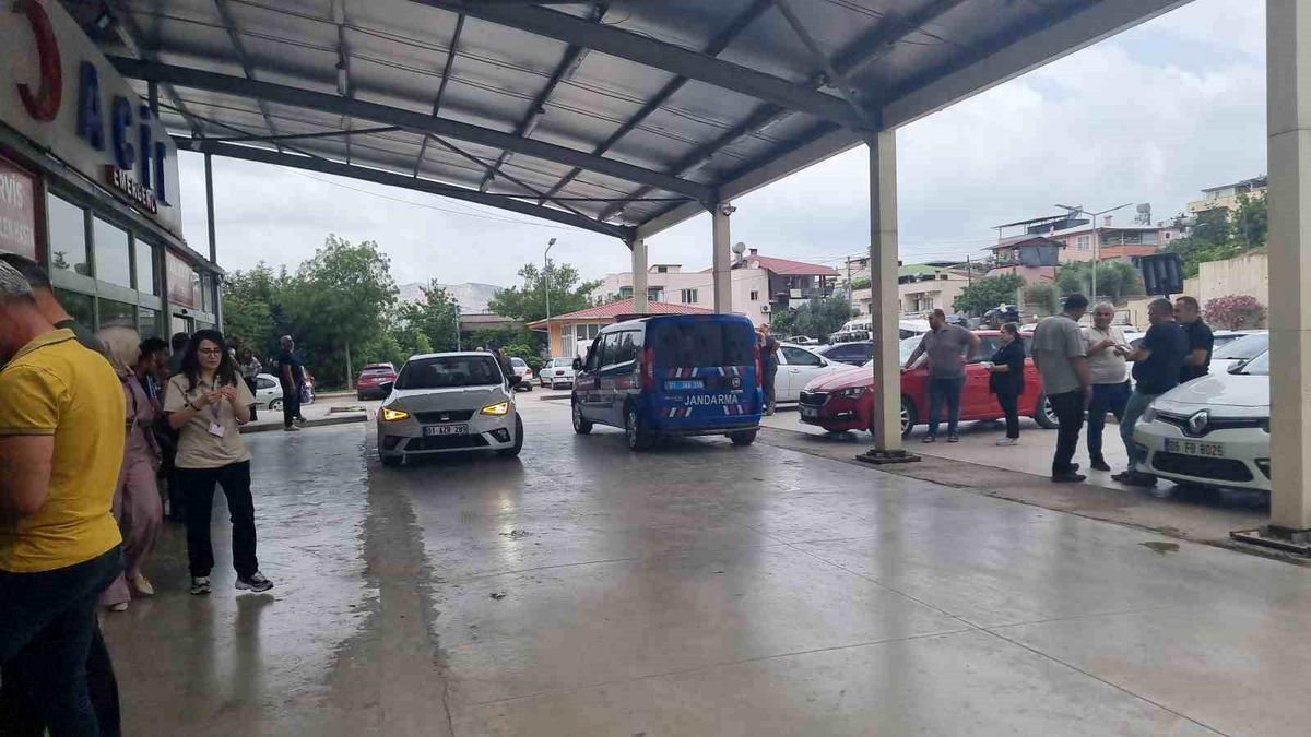 Yol Verme Tartışması Kanlı Bitti: 3 Yaralı