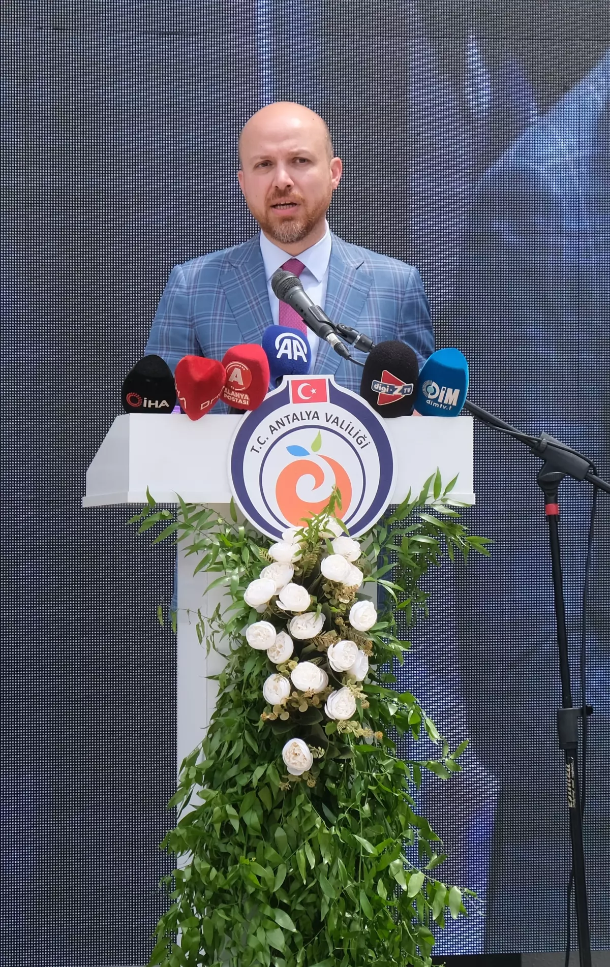 Alanya'da Emine-Ahmet Uysal Teknoloji Anadolu İmam Hatip Lisesi Açıldı
