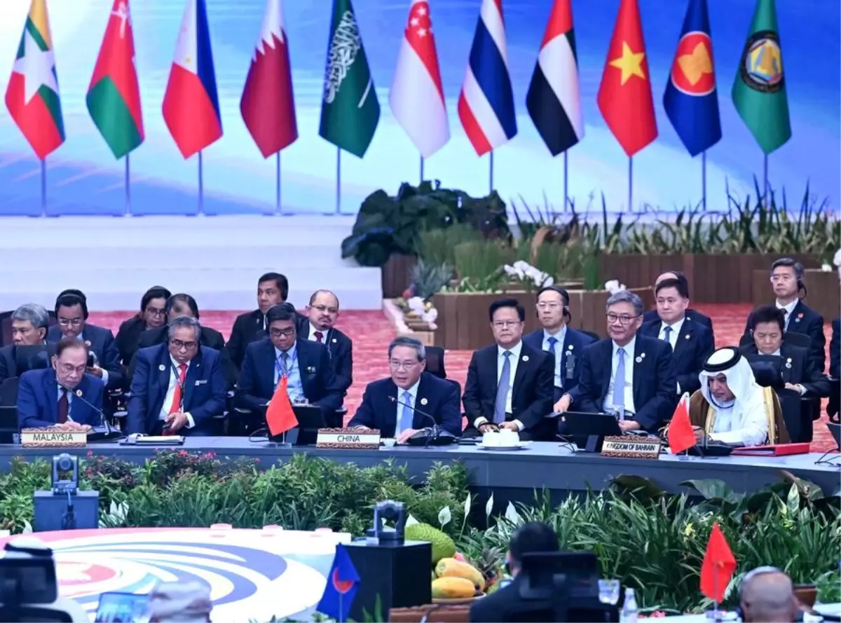 Çin Başbakanı Li Qiang, ASEAN ve KİK ile Kalkınma İşbirliğine Vurgu Yaptı