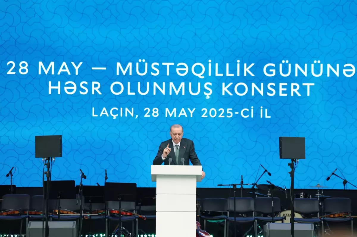 Cumhurbaşkanı Erdoğan: Karabağ Zaferi, Azerbaycan'ı çok daha güçlü ve müreffeh kılıyor