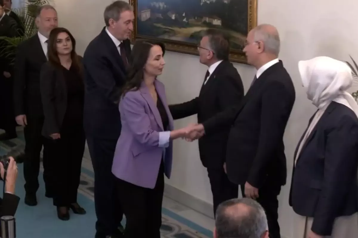 Meclis'te DEM Parti ile AK Parti görüşmesi sona erdi