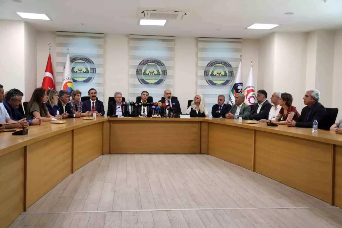 DTSO Üyeleri, PKK'nın Fesih Kararını Değerlendirdi