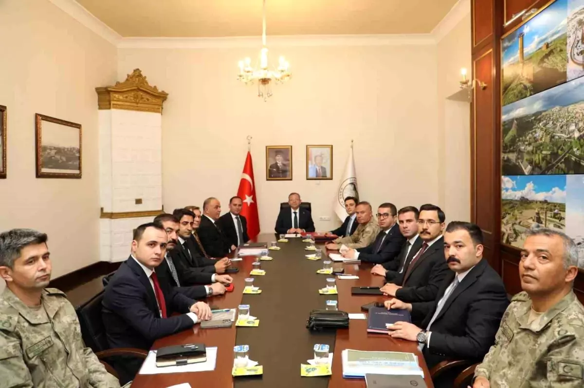Kars'ta Güvenlik ve Asayiş Koordinasyon Toplantısı Yapıldı