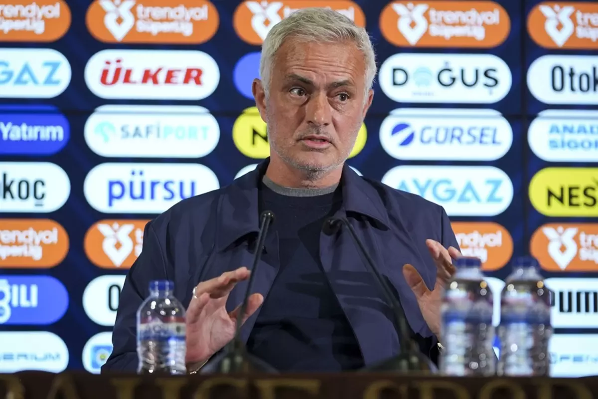 Mourinho ile ipler tamamen koptu: Fenerbahçe'nin yeni antrenörü için bomba iddia