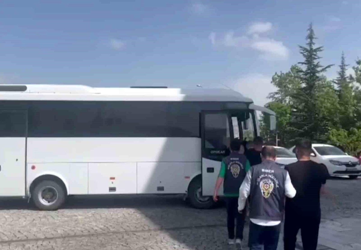 Niğde'de Sosyal Medya Dolandırıcılarına Operasyon