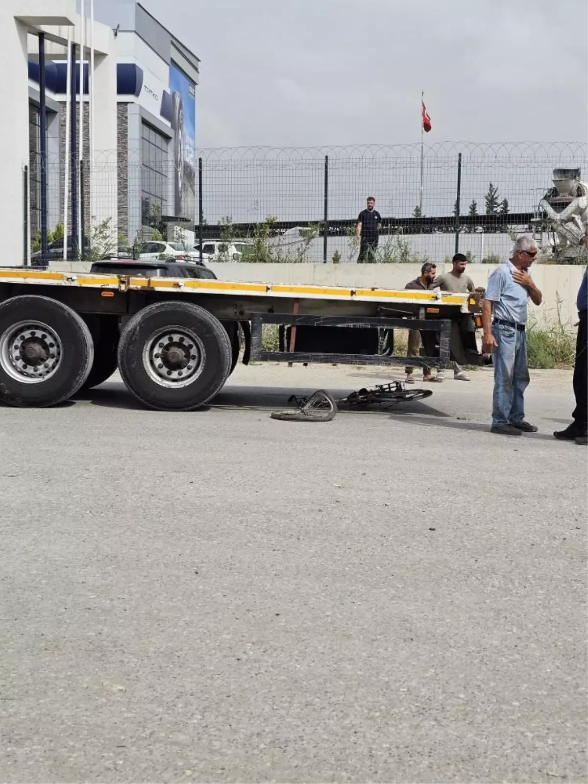 Mersin'de TIR Kazasında Stajyer Öğrenci Hayatını Kaybetti