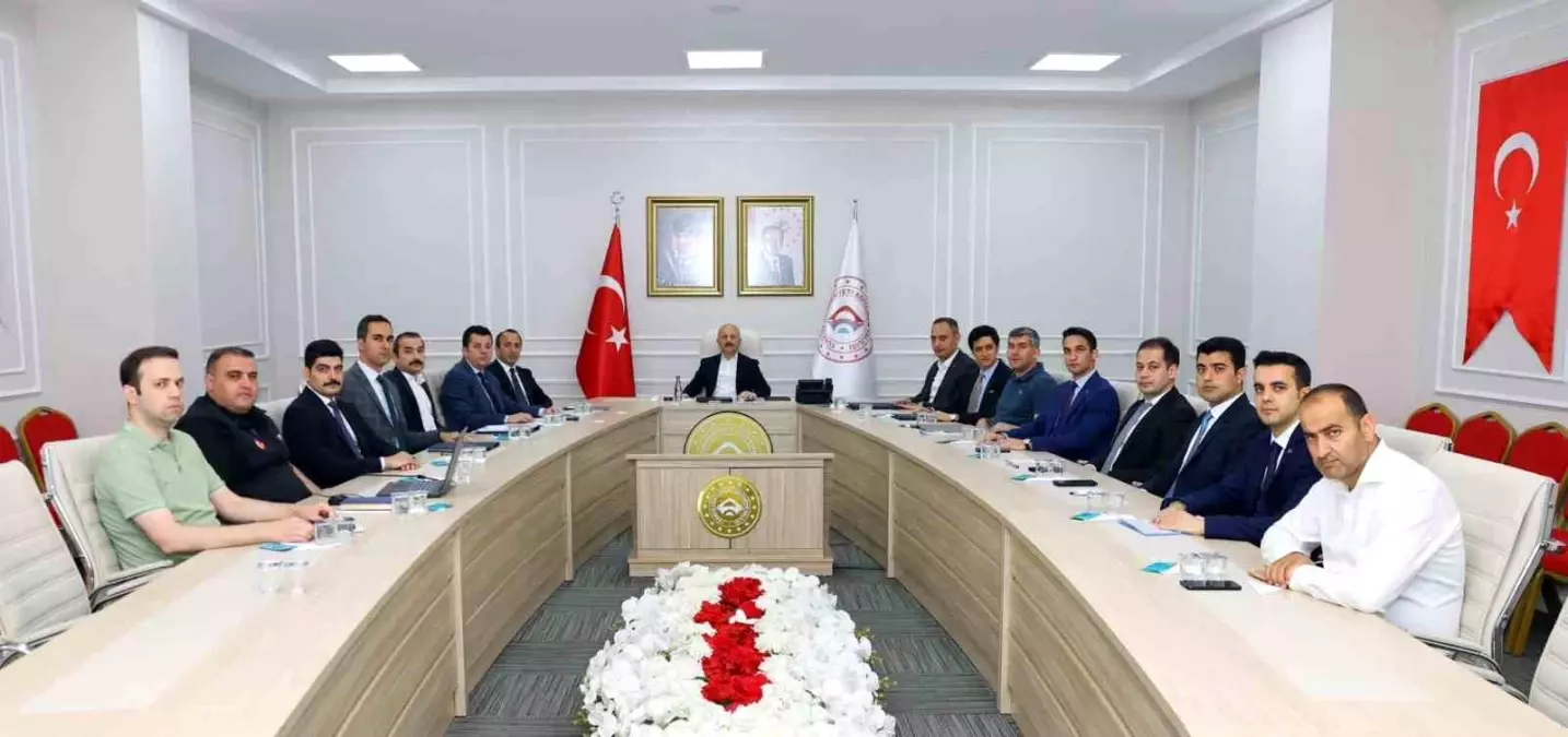 Adıyaman'da Vali Yardımcıları Değerlendirme Toplantısı Yapıldı