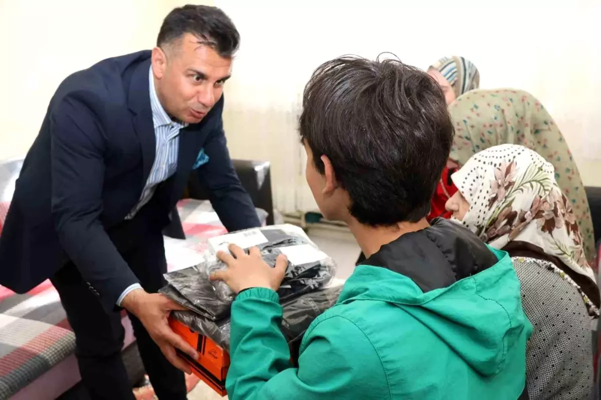 Aile ve Sosyal Hizmetler İl Müdürü Aykut'tan Bayram Ziyareti ve Eğitim Destekleri