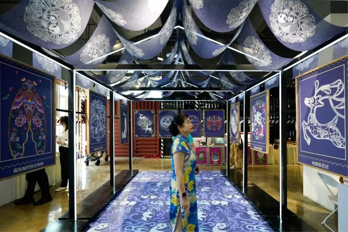 9. Uluslararası Somut Olmayan Kültürel Miras Festivali Chengdu'da Başladı