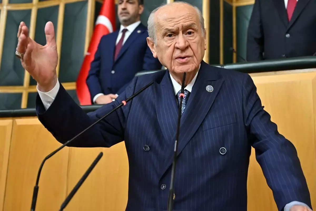 Bahçeli: İstanbul'daki rüşvet ve yolsuzluk sarmalı yürekleri acıtıyor