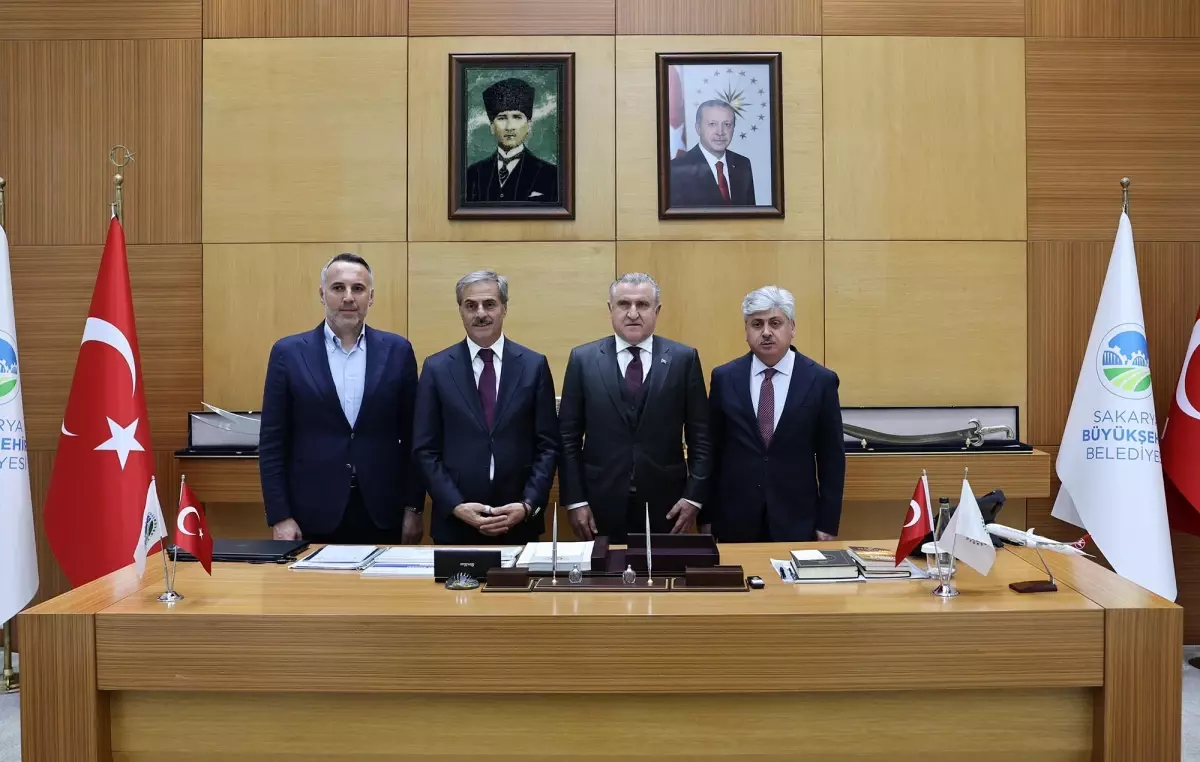 Gençlik ve Spor Bakanı Osman Aşkın Bak'tan Sakarya'ya Uluslararası Kano Kürek Parkuru Müjdesi