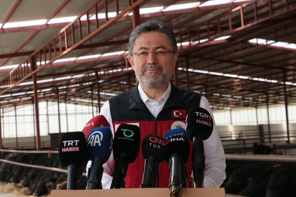 Tarım ve Orman Bakanı Yumaklı: 'Hak sahibi üreticilere hayvan başına aylık 1500 lira destek vereceğiz'