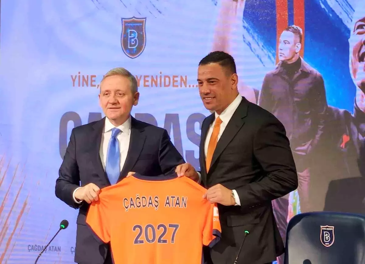 Başakşehir, Teknik Direktör Çağdaş Atan'ın sözleşmesini uzattı