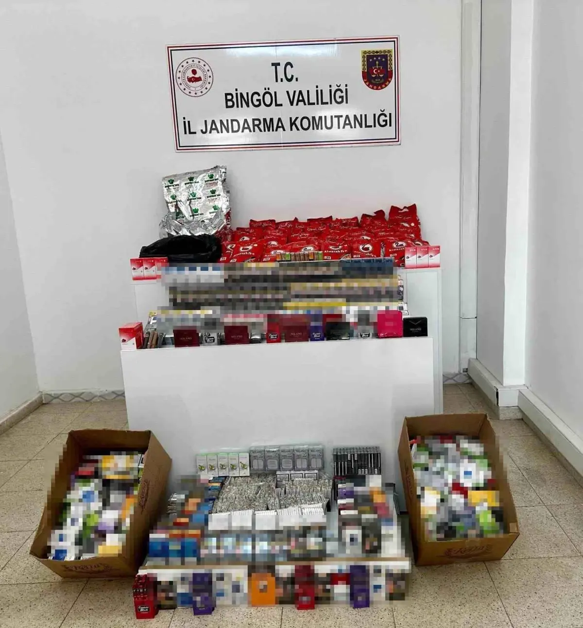 Bingöl'de Jandarmadan Kaçak Sigara Operasyonu