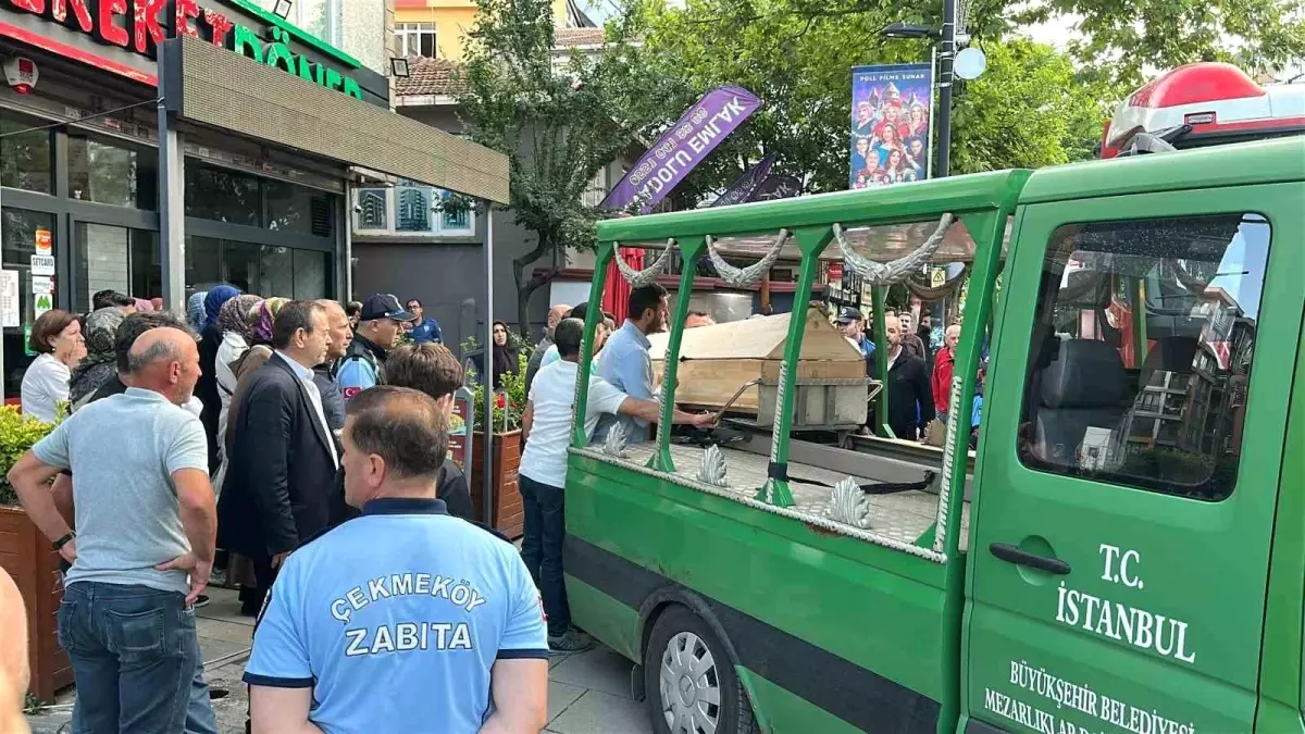 Çekmeköy'de Yangın Faciası: 75 Yaşındaki Kadın Hayatını Kaybetti