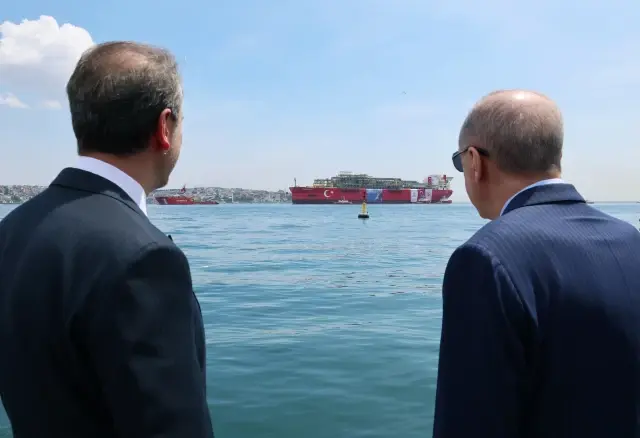 A historic moment in the Istanbul Strait! President Erdoğan sent off 'Osman Gazi' to the Black Sea