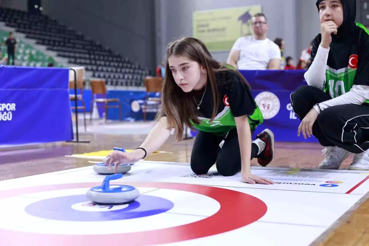 Denizli'de Floor Curling Yıldızlar Türkiye Şampiyonası Gerçekleşti
