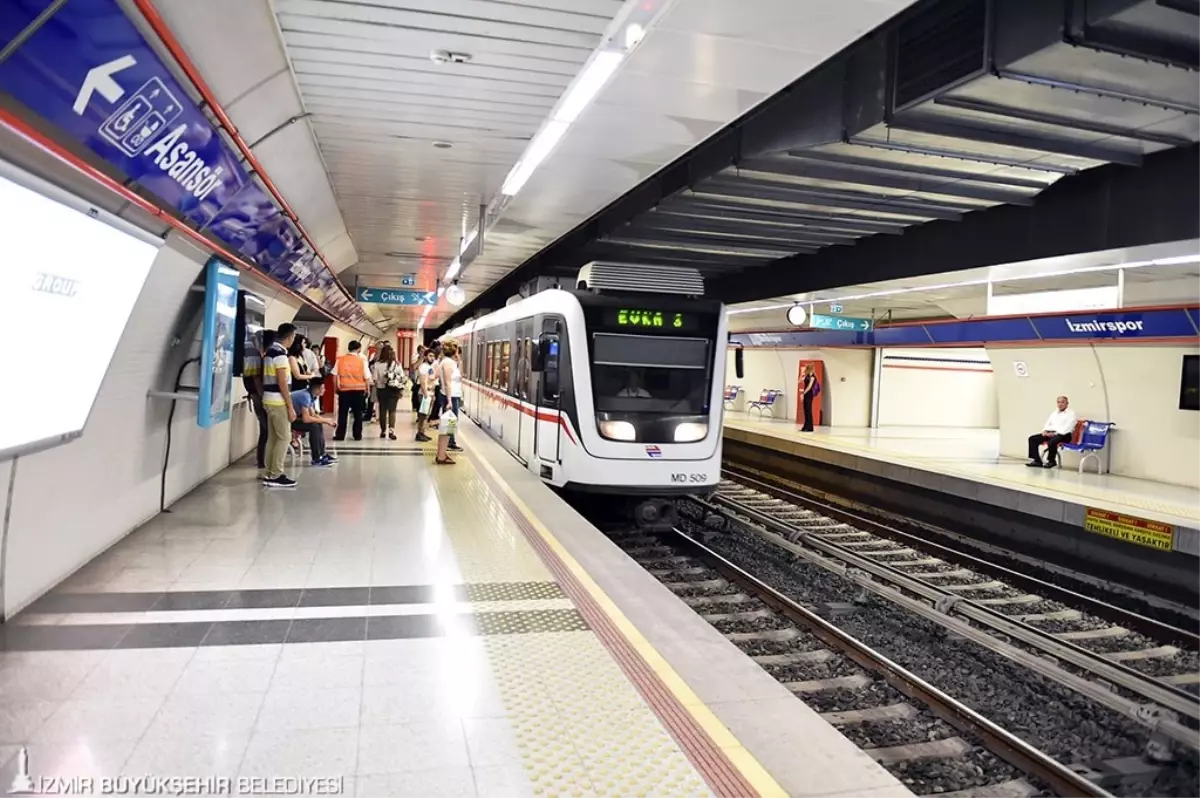 İzmir metro çalışıyor mu? SON DAKİKA!