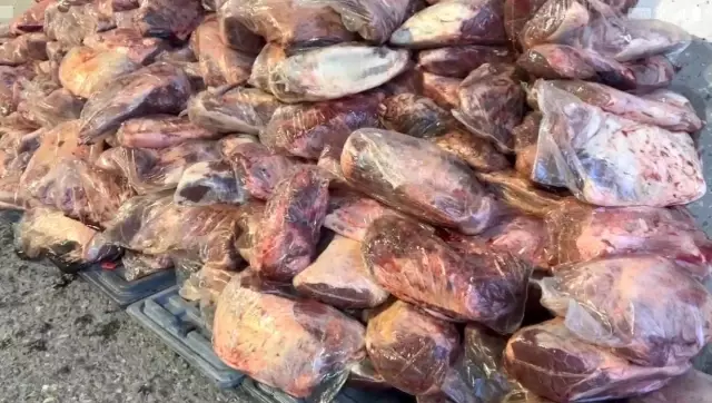 تم ضبط 1 طن و700 كيلوغرام من اللحم غير المختوم في شانلي أورفا