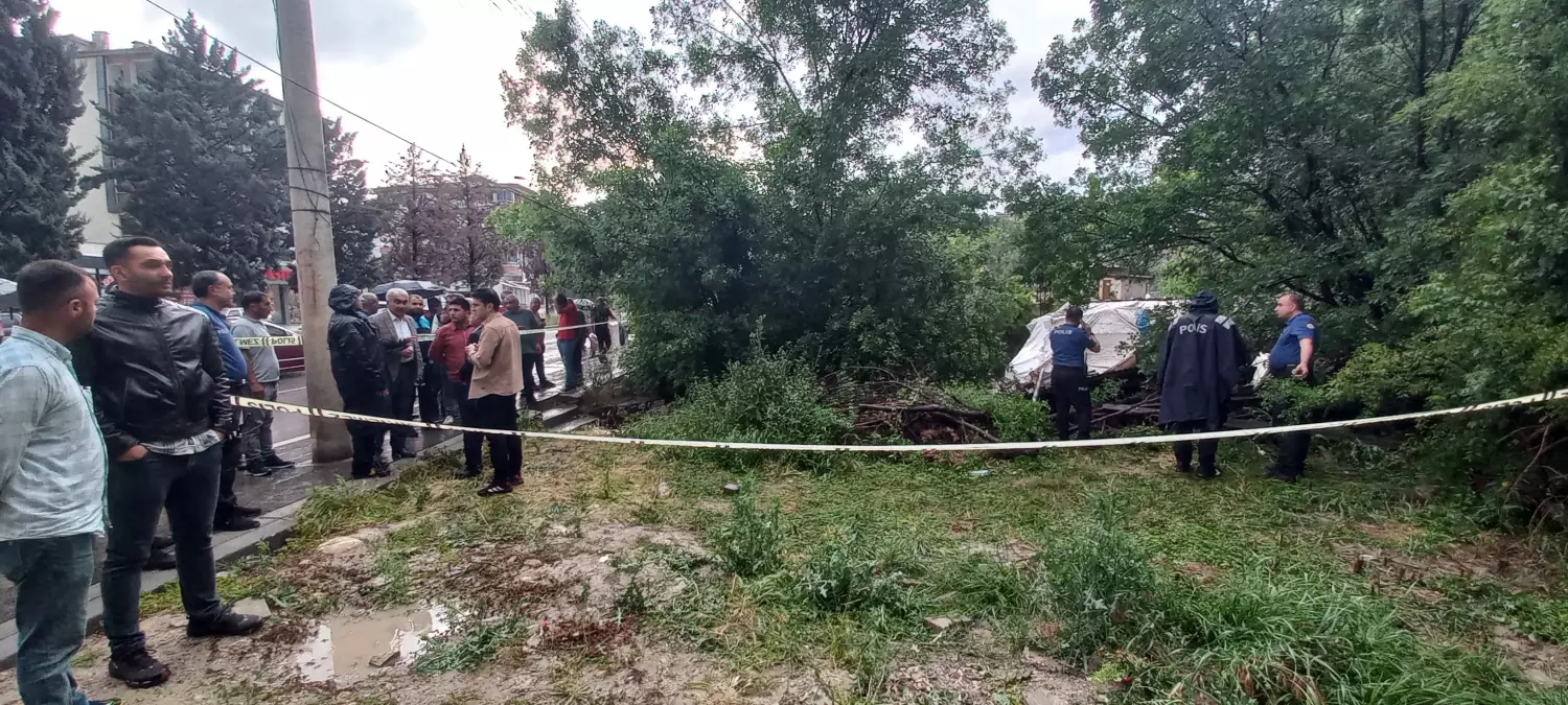 Malatya'da Sağanak Sonrası Kerpiç Evde Göçük