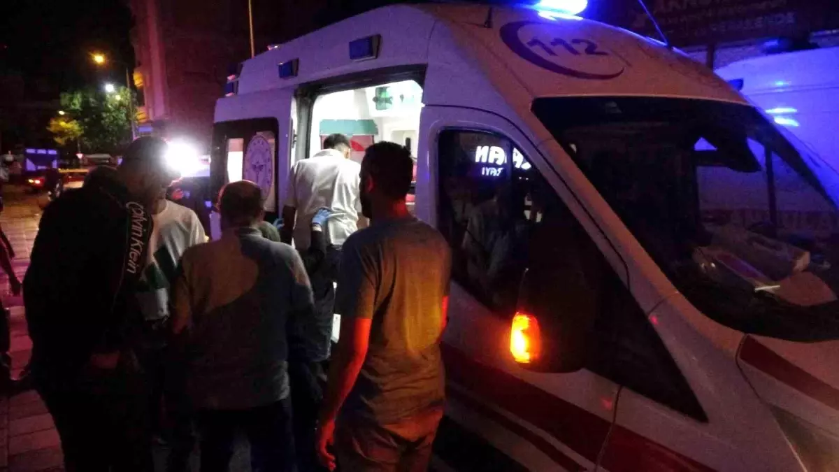 Malatya'da Kağıt Toplayıcıları ile Düğün Sahibi Aile Arasında Bıçaklı Kavga: 5 Yaralı