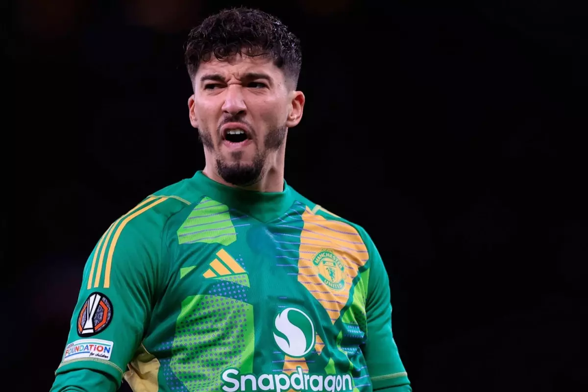 Manchester United'da forma giyen Altay Bayındır'a sürpriz talip