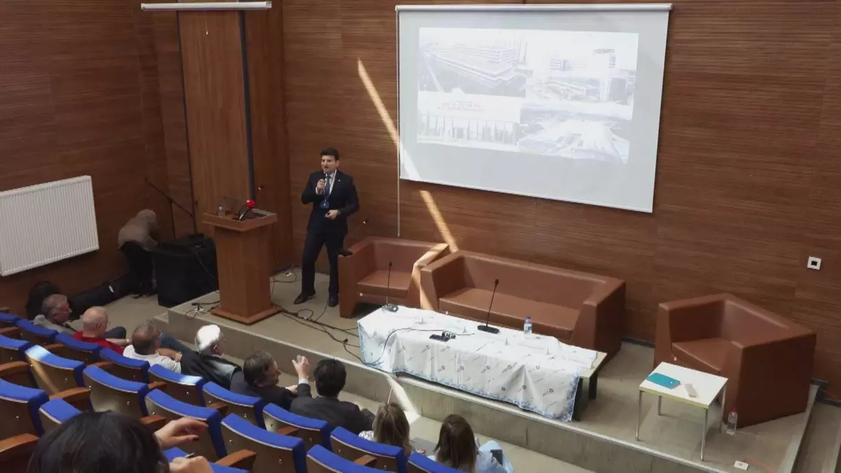 Marmara Üniversitesi'ndeki sempozyumda tıp ve iletişim bilimleri birlikte ele alındı