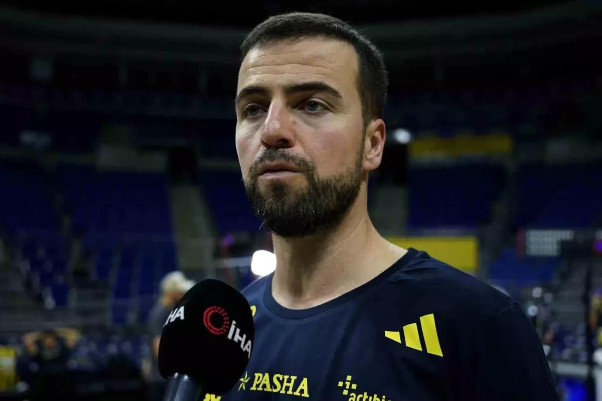 Fenerbahçe Kaptanı Melih Mahmutoğlu: 'Avrupa'nın En İyi Basketbolunu Oynayarak Şampiyonluğu Hak Ettik'