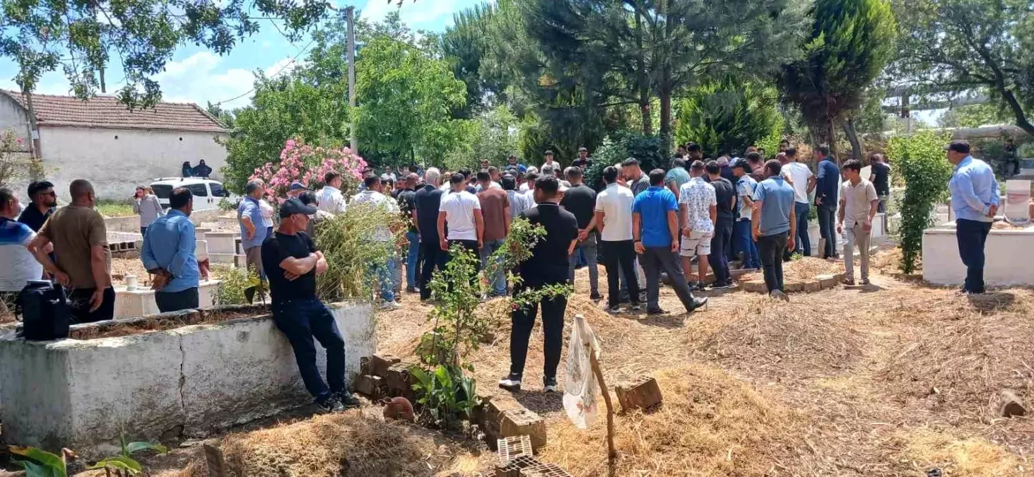 4 Yaşındaki Enes Çelebi Kamyonetin Altında Kalarak Hayatını Kaybetti