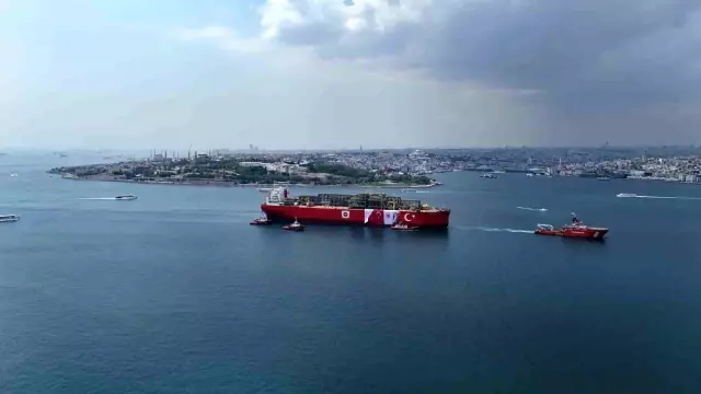 Historic images in the Bosphorus! The crossing will take 11 hours