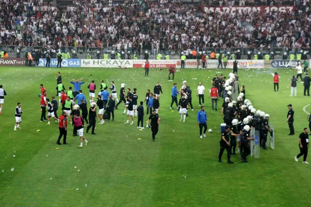 Elazığspor'a Olaylı Maç Cezası: 854 Bin TL ve 5 Maç Seyircisiz
