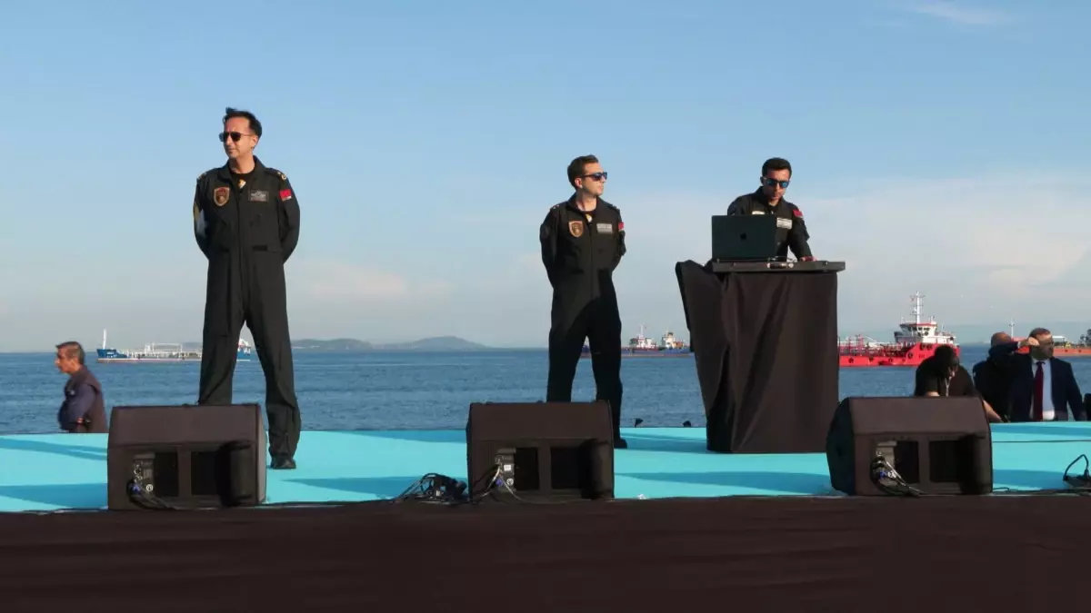 SOLOTÜRK'ten İstanbul'un Fethi'nde Nefes Kesen Gösteri