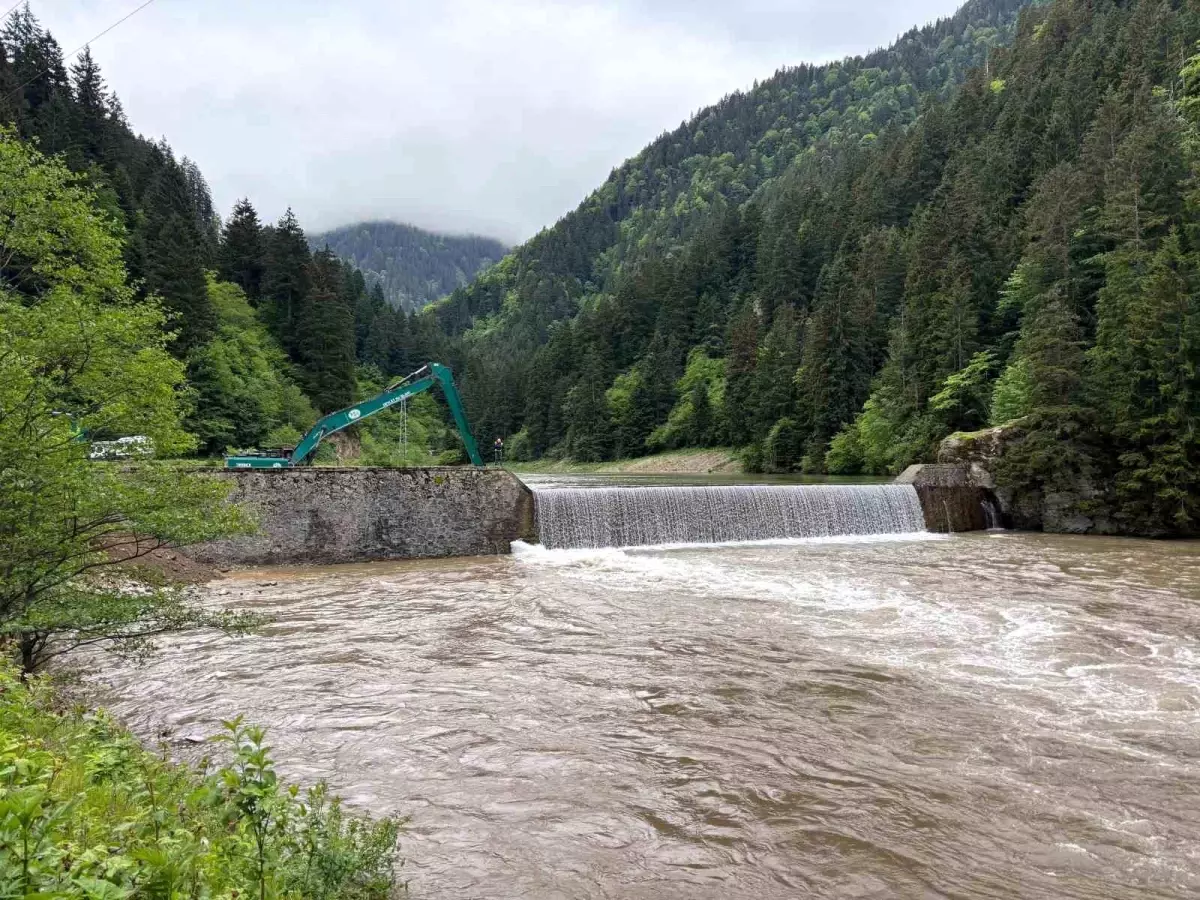 Uzungöl'de kaybolan Suudi çocuk için 4. gün arama çalışmaları devam ediyor