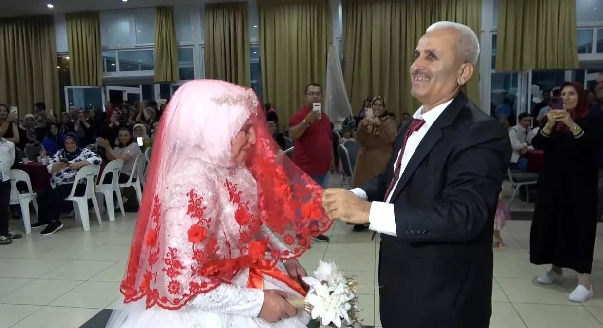 33 Yıl Sonra Unutulmaz Düğün: Mevlüt ve Havva Çifti İkinci Baharlarını Yaşadı