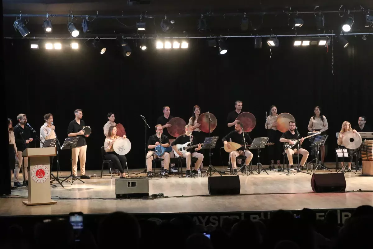 Kayseri Adliyesi'nde Türkiye'nin İlk Adliye Ritim Topluluğu Kuruldu
