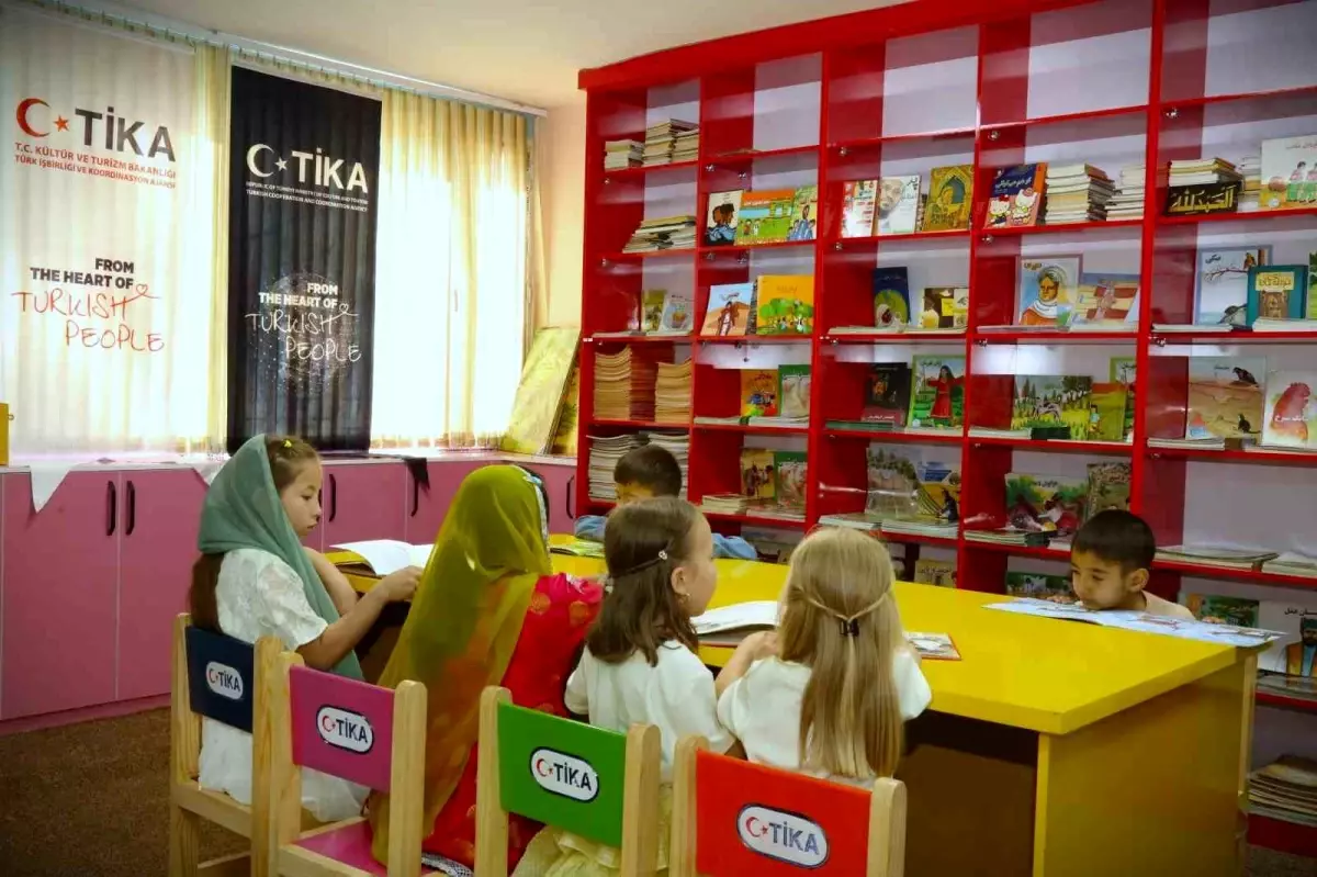 TİKA, Afganistan Merkez Halk Kütüphanesi'ni Yeniledi
