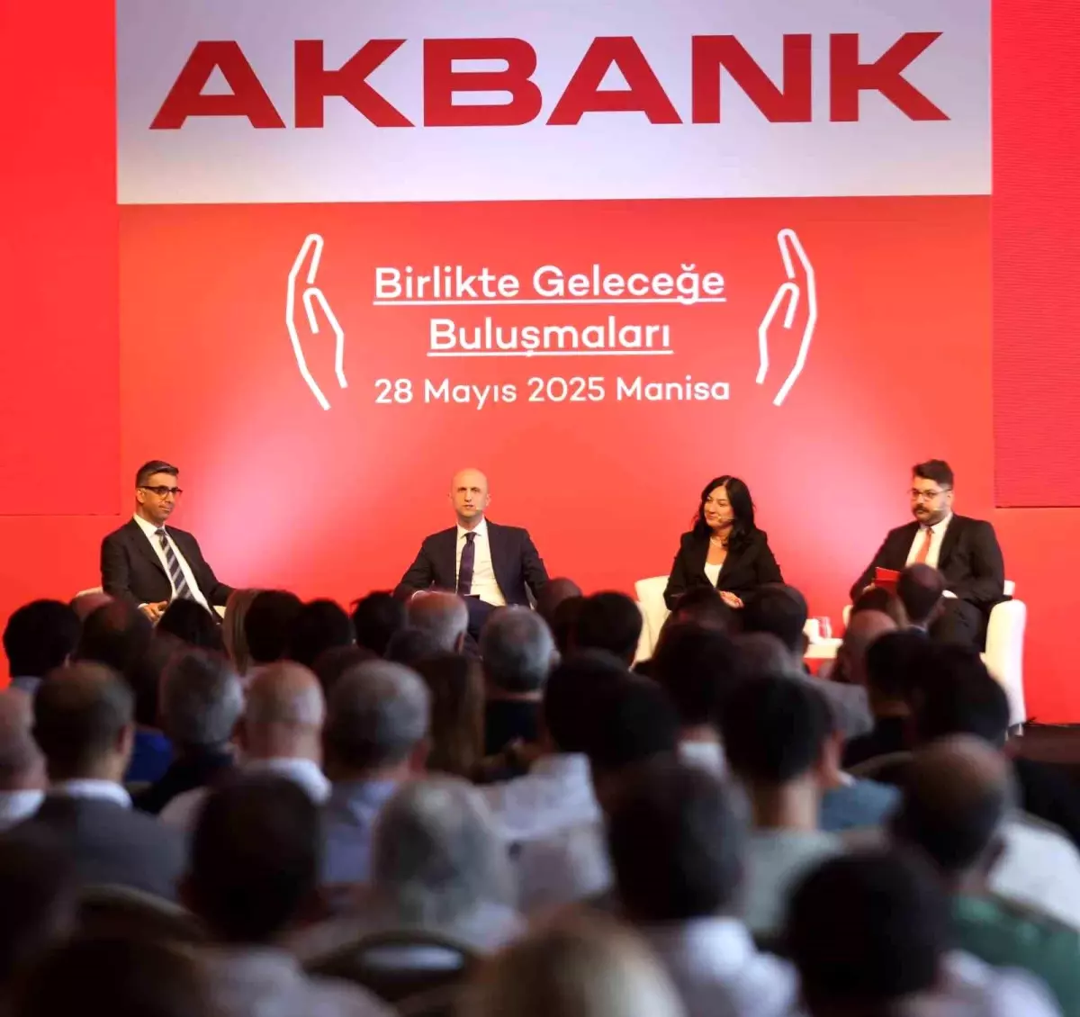 Akbank, Sürdürülebilir Finansman ve Dijital Dönüşüm Üzerine Manisa'da Buluştu