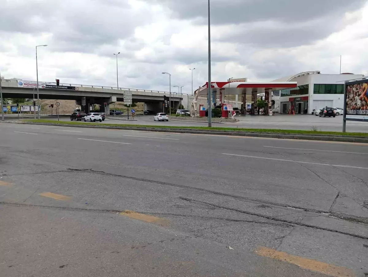 Ankara'da Taksi Şoförü Bıçakla Yaralandı: Saldırgan Gözaltında