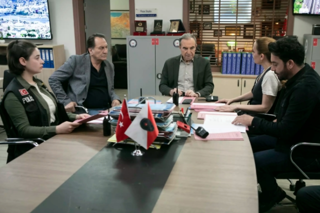 Arka Sokaklar CANLI izleme linki var mı? 30 Mayıs Cuma KANAL D Arka Sokaklar yeni bölüm full HD!